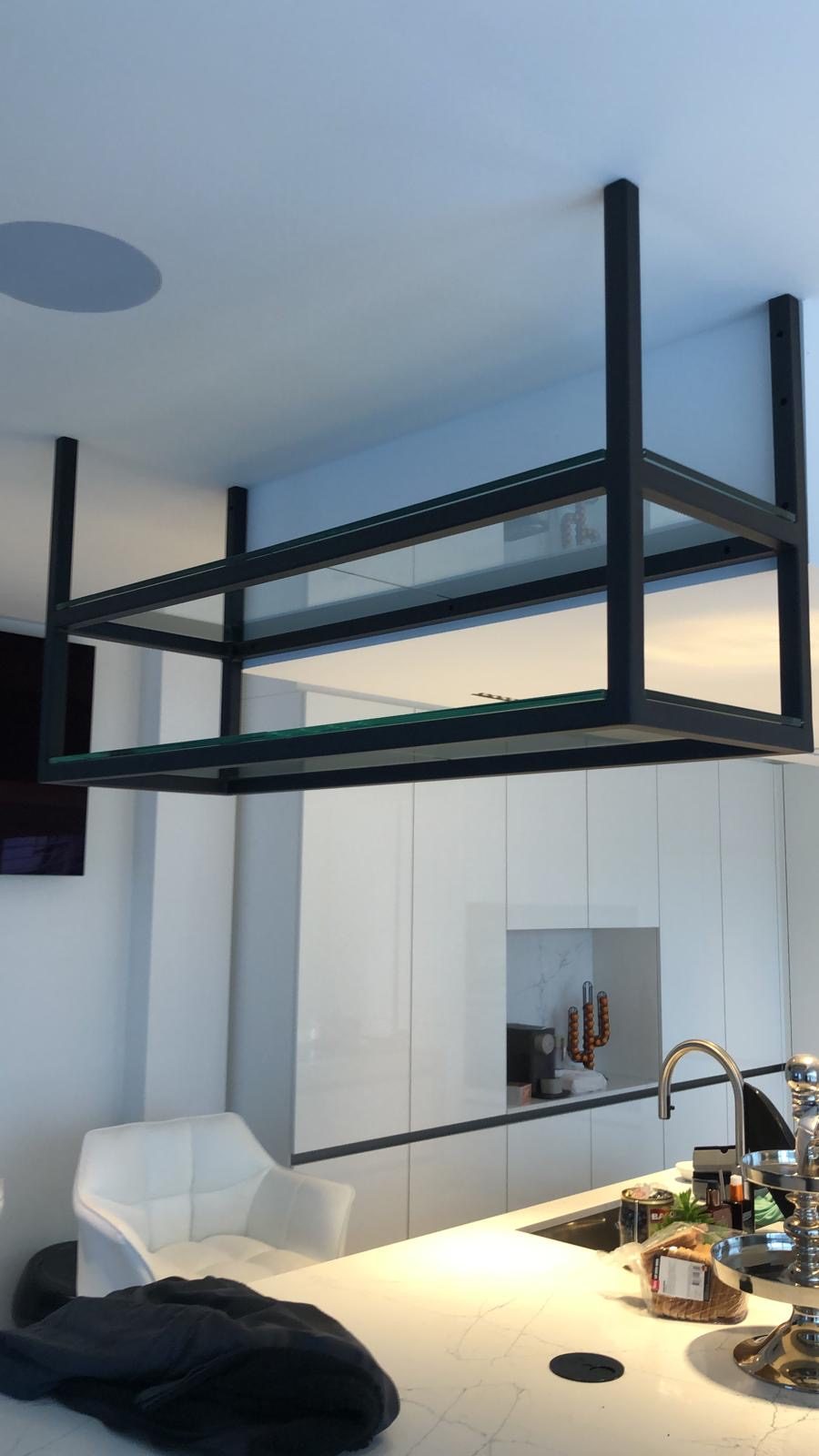 Stalen meubel — Osdorperweg, Amsterdam. Stalen meubels op maat door stalenkozijn.nl.